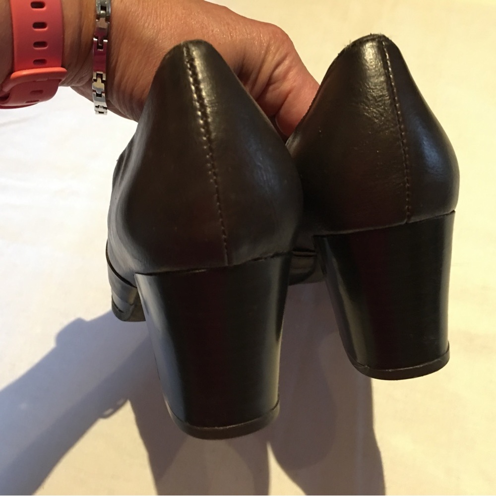 Shoes - Picture 4 of 6